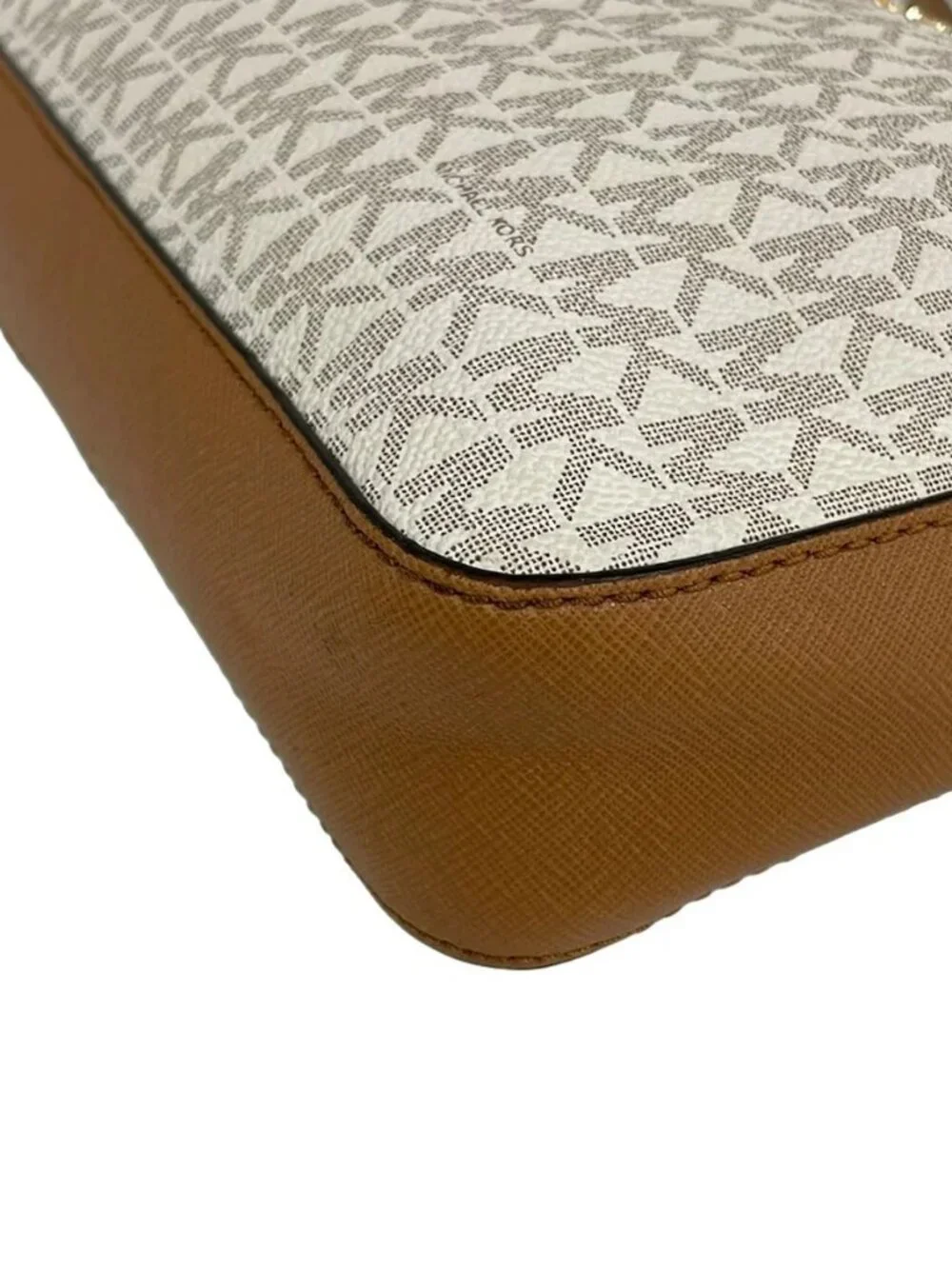 MICHAEL KORS White Light Brown PVC Shoulder Bag